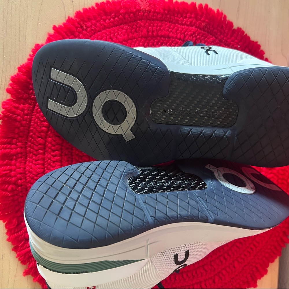 On Running White and Green Sneakers with CloudTec Cushioning - Picture 8 of 9